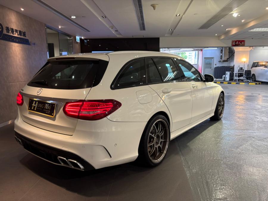 C200 AMG Estate - Image 2